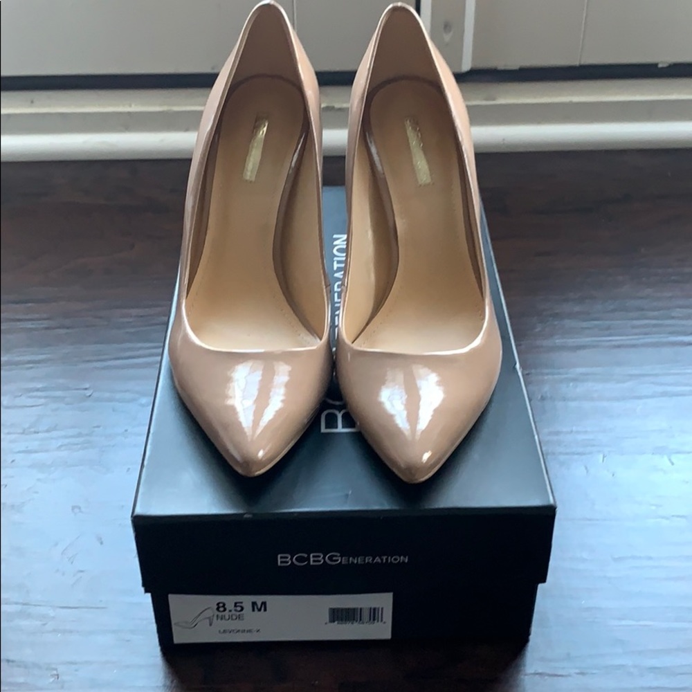 Brand new. Nude pumps BCBGENERATION